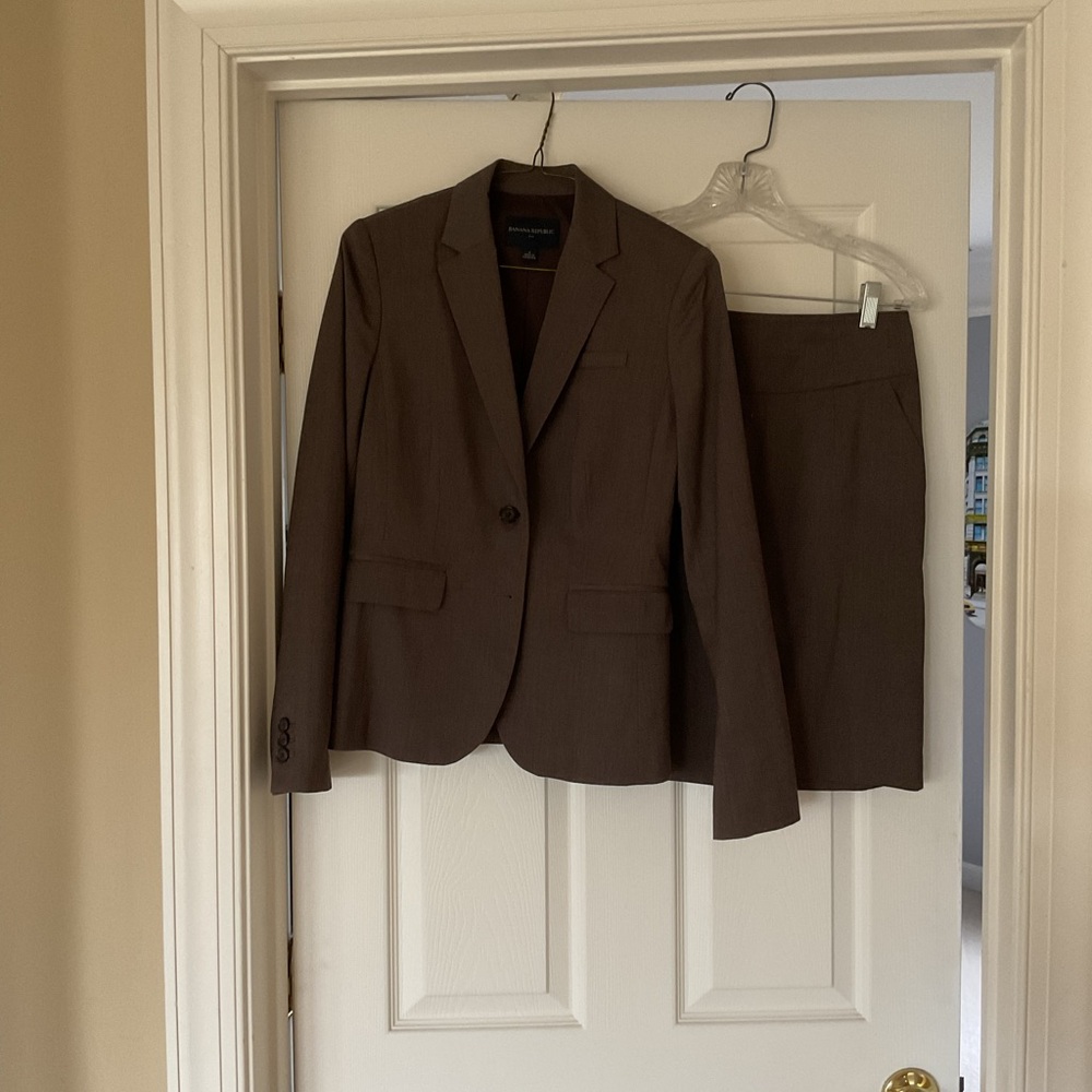 Banana Republic Suit